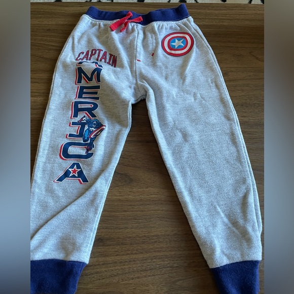 4 Pairs of Marvel Sweatpants 24 Month - Picture 2 of 5